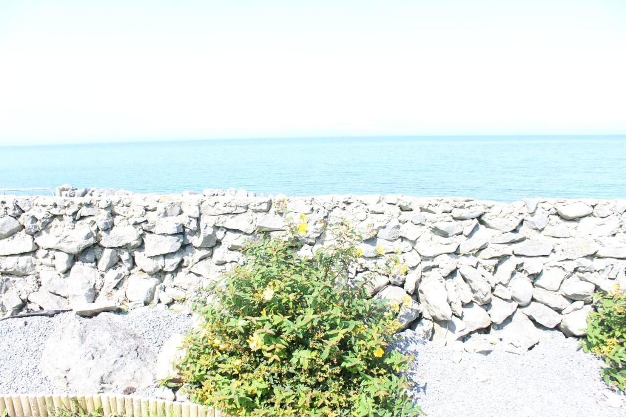 Fanore 1844 Seascape Cottage Is Located On The Wild Atlantic Way מראה חיצוני תמונה
