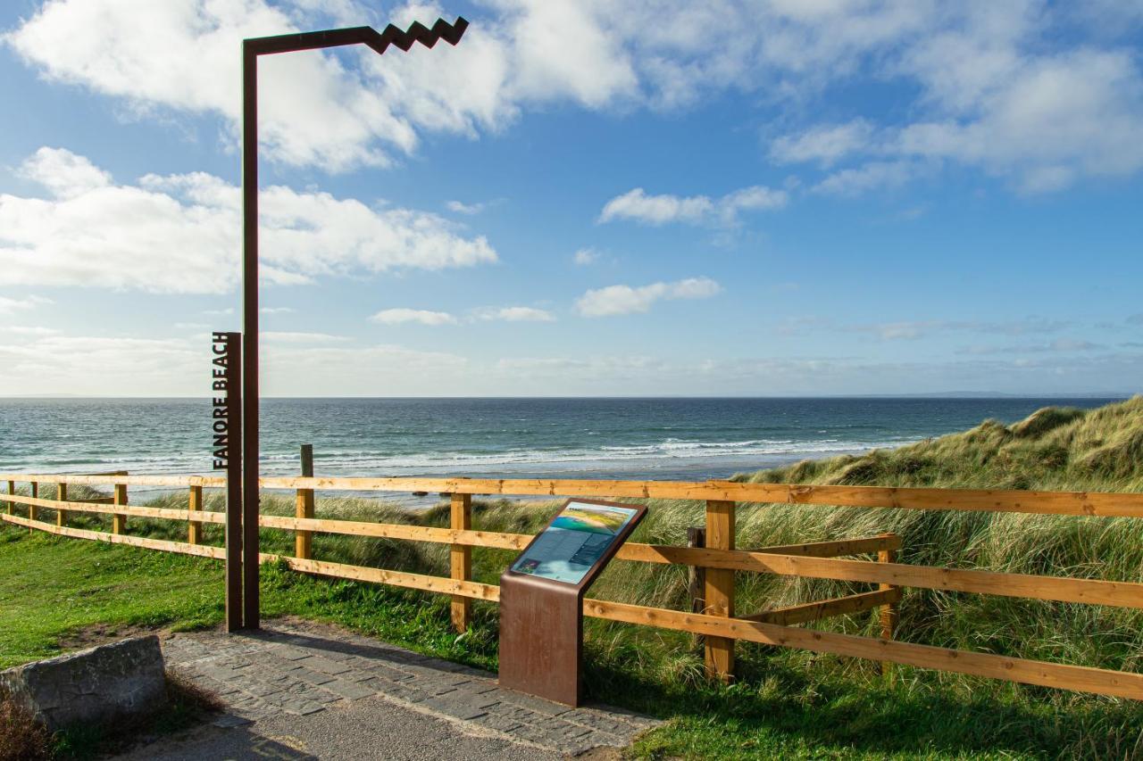 Fanore 1844 Seascape Cottage Is Located On The Wild Atlantic Way מראה חיצוני תמונה