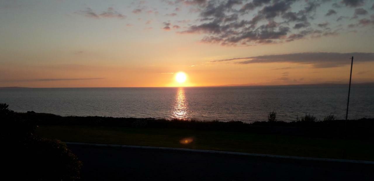 Fanore 1844 Seascape Cottage Is Located On The Wild Atlantic Way מראה חיצוני תמונה